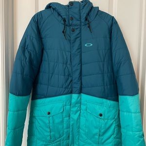 Oakley Insulated Snowboard Jacket in Blue/Teal